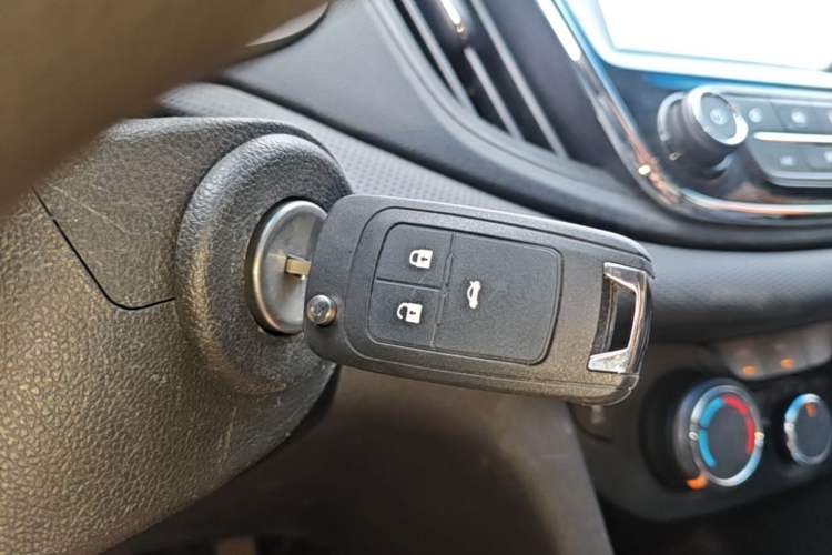 Used Chevrolet Monza 2020 Light Hybrid Redline 320T Dual-Clutch Thrilling Edition Vehicle Key