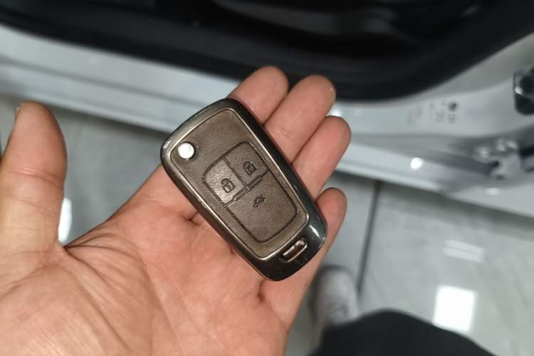 Used Chevrolet Monza 2020 320 Automatic Enjoyment Edition Vehicle Key