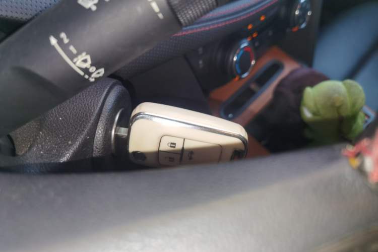 Used Chevrolet Monza 2020 Light Hybrid RS 330T Automatic Comfort Edition Vehicle Key