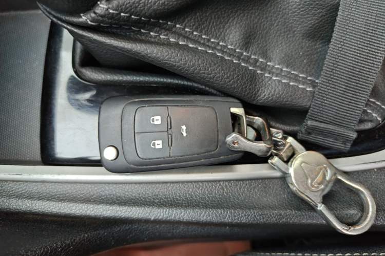Used Chevrolet Monza 2020 320 Automatic Enjoyment Edition Vehicle Key
