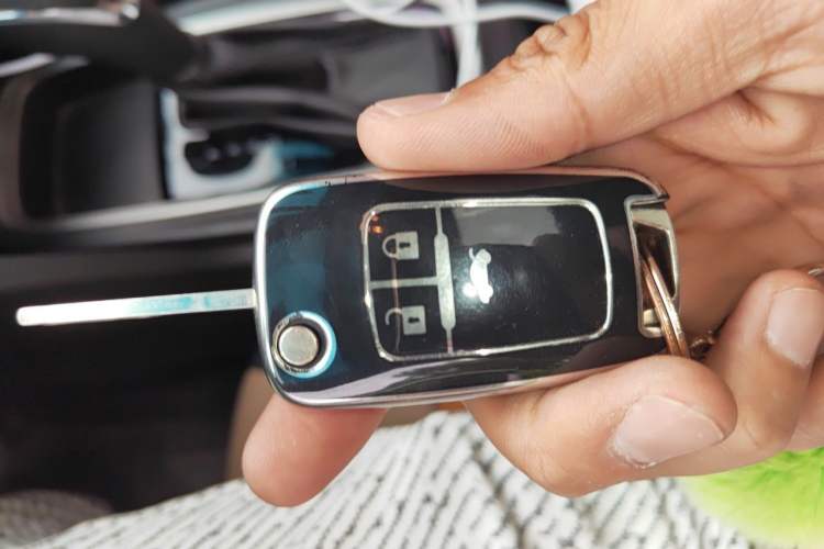 Used Chevrolet Monza 2020 320 Automatic Enjoyment Edition Vehicle Key