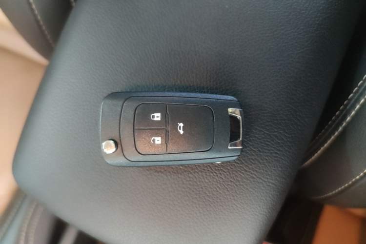 Used Chevrolet Monza 2020 320 Automatic Enjoyment Edition Vehicle Key