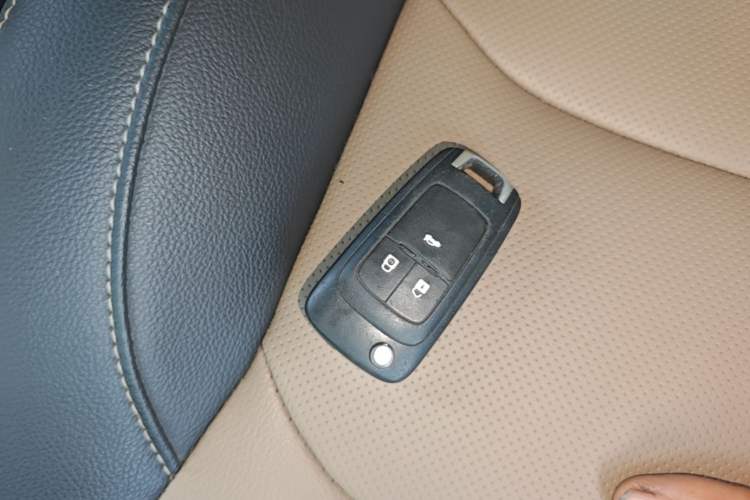 Used Chevrolet Monza 2020 320 Automatic Enjoyment Edition Vehicle Key