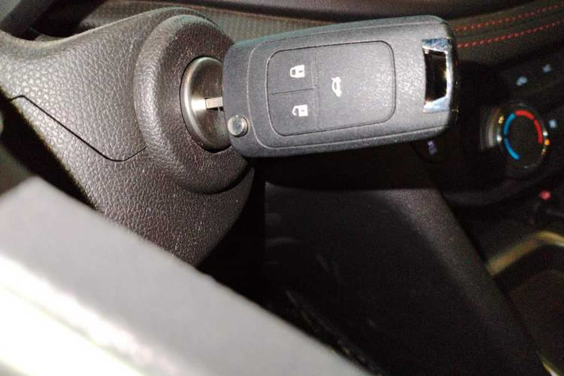 Used Chevrolet Monza 2020 Light Hybrid RS 330T Automatic Comfort Edition Vehicle Key