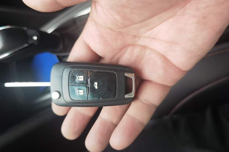 Used Chevrolet Monza 2020 Light Hybrid Redline 320T Dual-Clutch Joyful Edition Vehicle Key