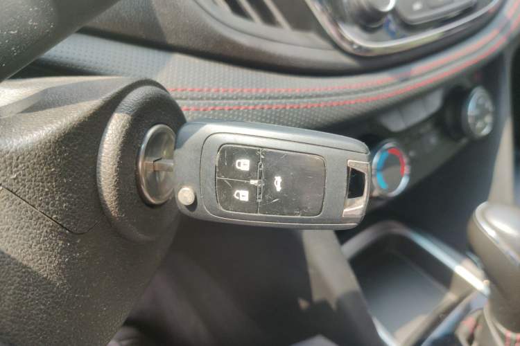 Used Chevrolet Monza 2020 Light Hybrid RS 330T Automatic Comfort Edition Vehicle Key