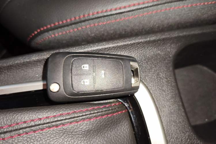 Used Chevrolet Monza 2020 Light Hybrid RS 330T Automatic Comfort Edition Vehicle Key