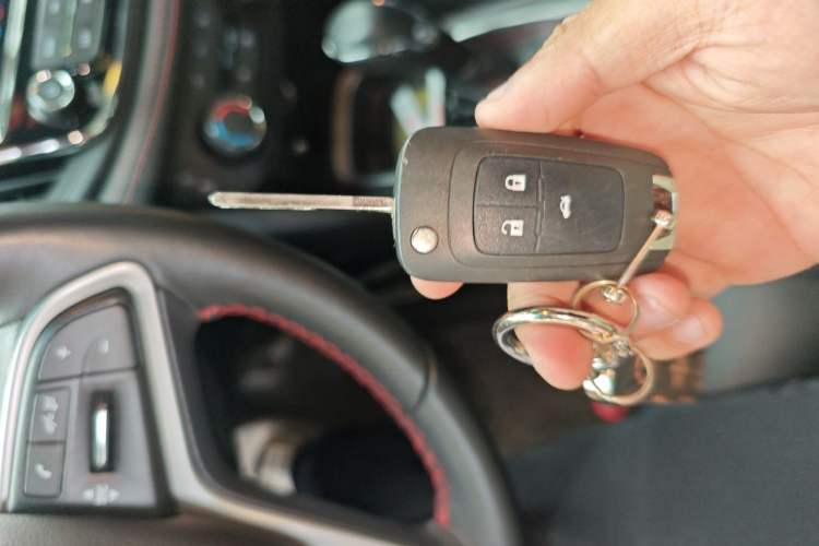 Used Chevrolet Monza 2020 Light Hybrid RS 330T Automatic Comfort Edition Vehicle Key
