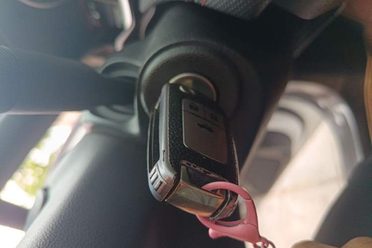 Used Chevrolet Monza 2020 Light Hybrid RS 330T Automatic Comfort Edition Vehicle Key