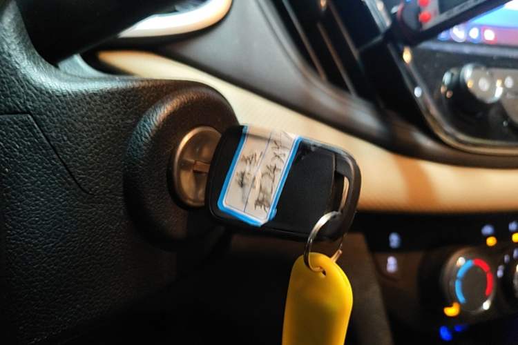 Used Chevrolet Monza 2020 320 Automatic Enjoyment Edition Vehicle Key