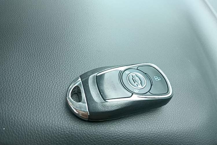 Used Chevrolet Monza 2020 320 Automatic Enjoyment Edition Vehicle Key
