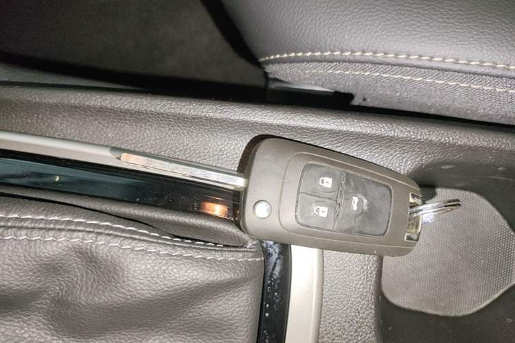 Used Chevrolet Monza 2020 320 Automatic Enjoyment Edition Vehicle Key