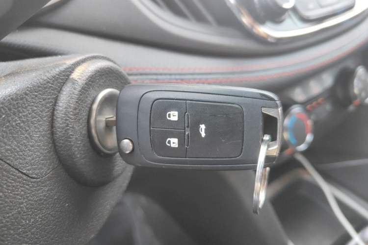 Used Chevrolet Monza 2020 Light Hybrid RS 330T Automatic Comfort Edition Vehicle Key