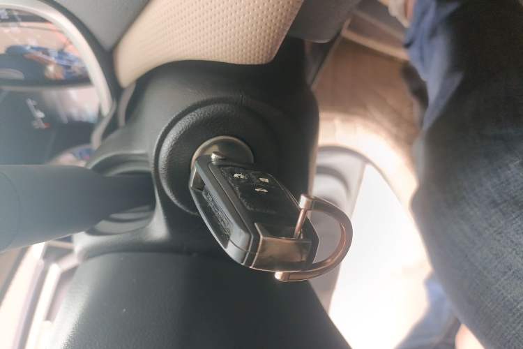 Used Chevrolet Monza 2020 320 Automatic Enjoyment Edition Vehicle Key