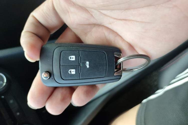 Used Chevrolet Monza 2020 Light Hybrid RS 330T Automatic Comfort Edition Vehicle Key