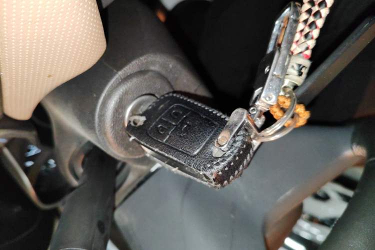 Used Chevrolet Monza 2020 320 Automatic Enjoyment Edition Vehicle Key