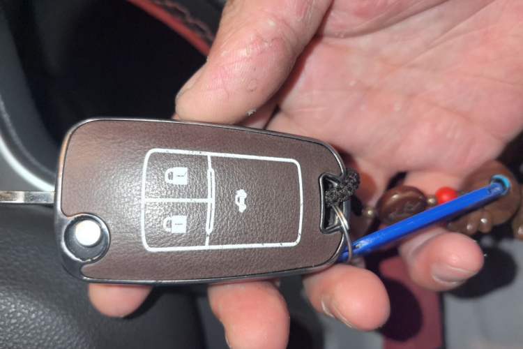 Used Chevrolet Monza 2020 Light Hybrid RS 330T Automatic Comfort Edition Vehicle Key