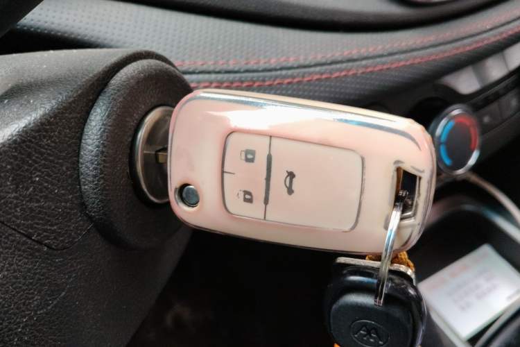 Used Chevrolet Monza 2020 Light Hybrid RS 330T Automatic Comfort Edition Vehicle Key