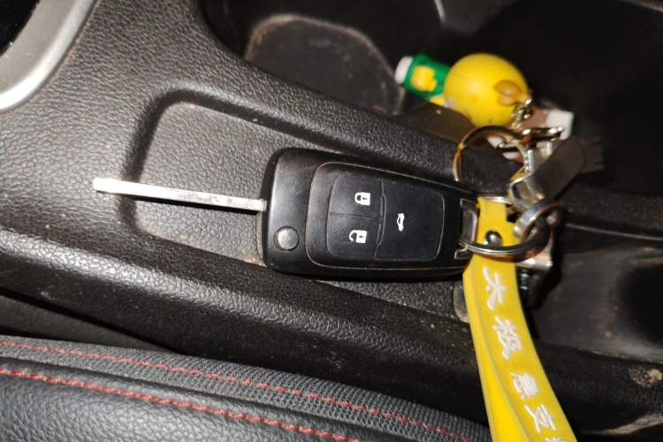 Used Chevrolet Monza 2020 Light Hybrid RS 330T Automatic Comfort Edition Vehicle Key
