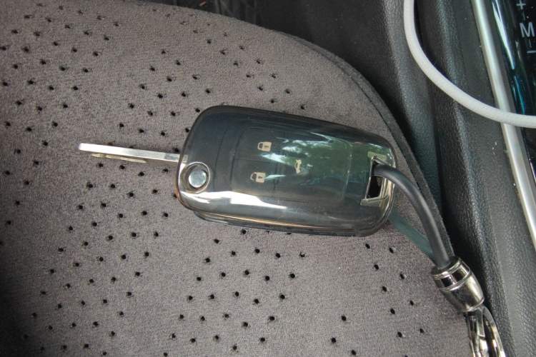 Used Chevrolet Monza 2020 Light Hybrid Redline 320T Dual-Clutch Joyful Edition Vehicle Key