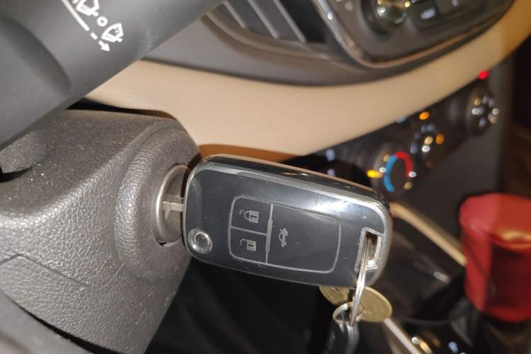 Used Chevrolet Monza 2020 320 Automatic Enjoyment Edition Vehicle Key