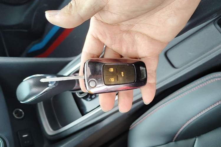 Used Chevrolet Monza 2020 Light Hybrid RS 330T Automatic Comfort Edition Vehicle Key
