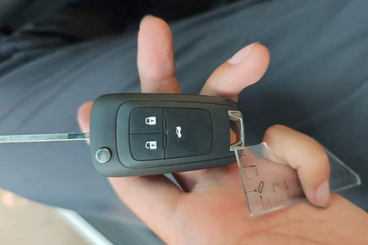 Used Chevrolet Monza 2020 Light Hybrid RS 330T Automatic Comfort Edition Vehicle Key