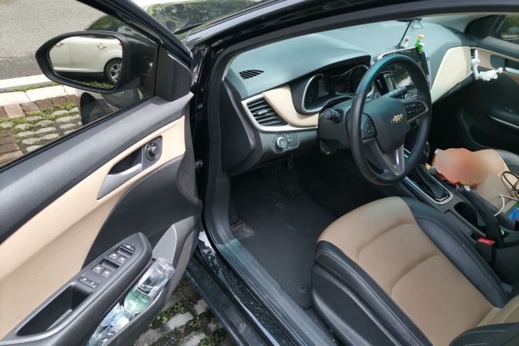Used Chevrolet Monza 2021 320 Automatic Enjoyment Sunroof Edition Driver Seat