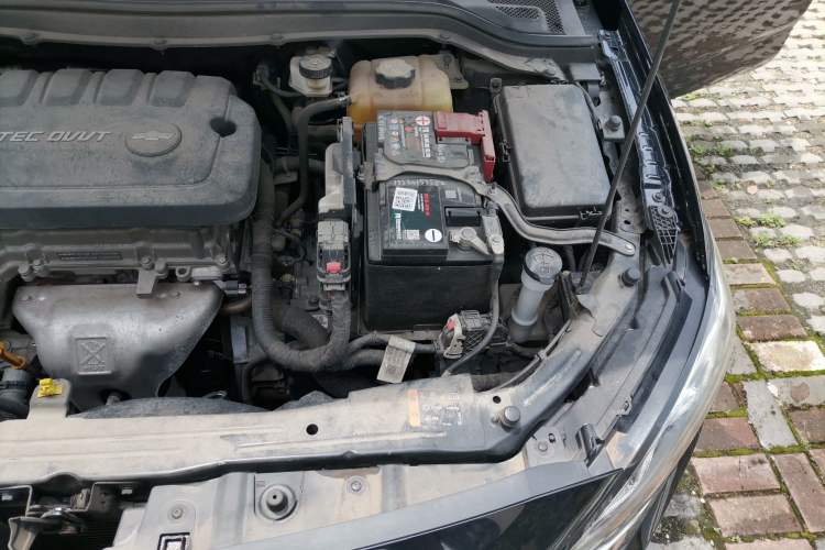 Used Chevrolet Monza 2021 320 Automatic Enjoyment Sunroof Edition Engine Bay Left