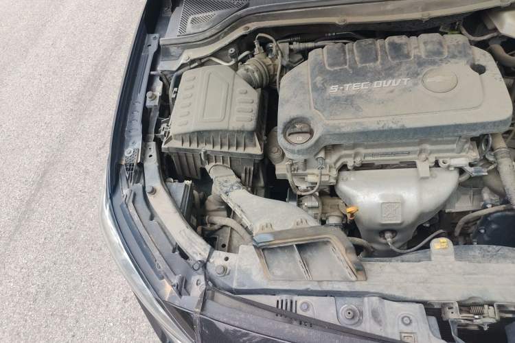 Used Chevrolet Monza 2021 320 Automatic Enjoyment Sunroof Edition Engine Bay Right