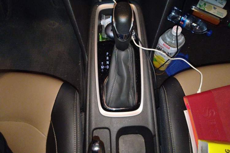 Used Chevrolet Monza 2021 320 Automatic Enjoyment Sunroof Edition Gear Lever