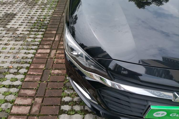 Used Chevrolet Monza 2021 320 Automatic Enjoyment Sunroof Edition Right Front Headlight