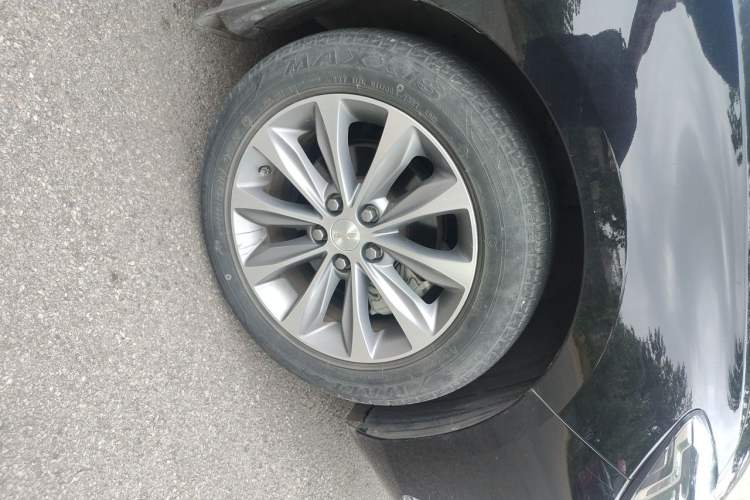 Used Chevrolet Monza 2021 320 Automatic Enjoyment Sunroof Edition Right Front Wheel Hub