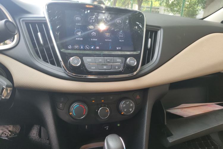 Used Chevrolet Monza 2021 320 Automatic Enjoyment Sunroof Edition Audio And AC Panel