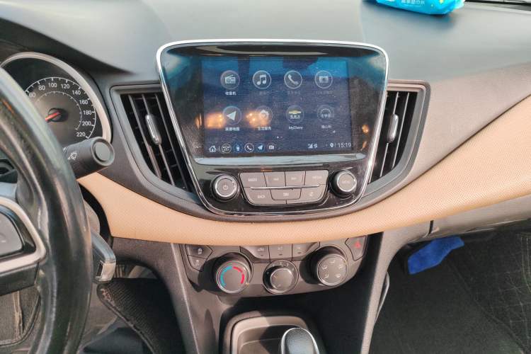 Used Chevrolet Monza 2021 320 Automatic Enjoyment Sunroof Edition Audio And AC Panel