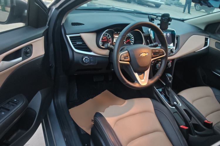 Used Chevrolet Monza 2021 320 Automatic Enjoyment Sunroof Edition Driver Seat