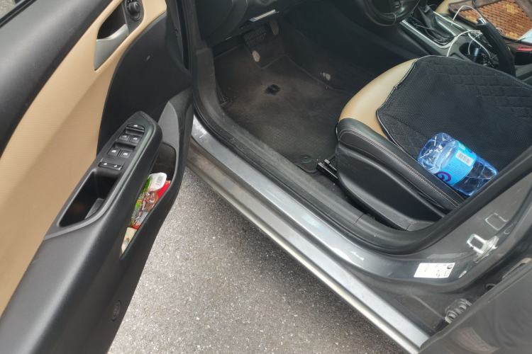 Used Chevrolet Monza 2021 320 Automatic Enjoyment Sunroof Edition Driver Seat