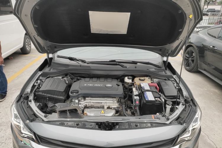 Used Chevrolet Monza 2021 320 Automatic Enjoyment Sunroof Edition Engine Bay