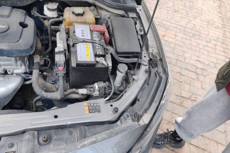 Used Chevrolet Monza 2021 320 Automatic Enjoyment Sunroof Edition Engine Bay Left