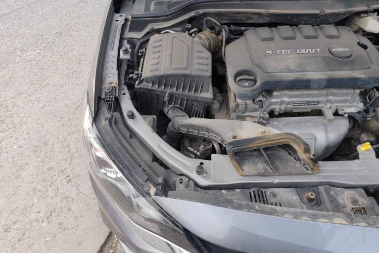 Used Chevrolet Monza 2021 320 Automatic Enjoyment Sunroof Edition Engine Bay Right
