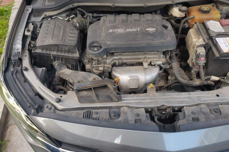 Used Chevrolet Monza 2021 320 Automatic Enjoyment Sunroof Edition Engine Bay Right