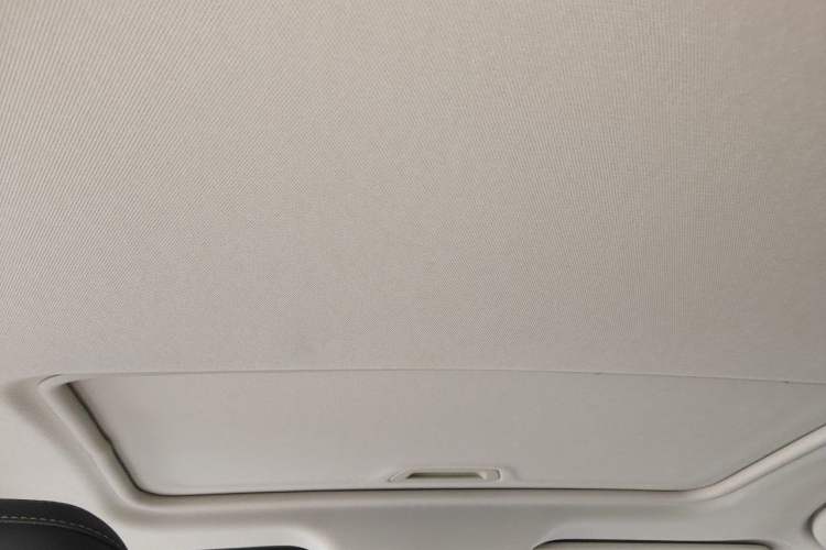 Used Chevrolet Monza 2021 320 Automatic Enjoyment Sunroof Edition Headliner