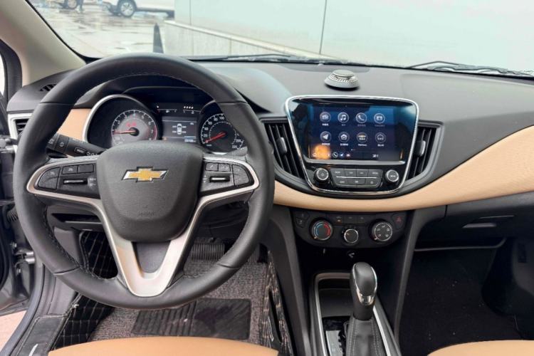 Used Chevrolet Monza 2021 320 Automatic Enjoyment Sunroof Edition Interior 4