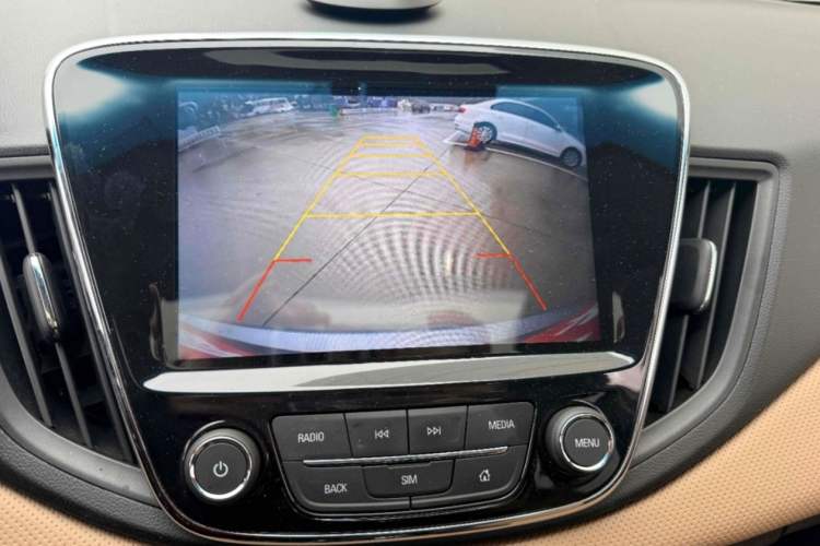 Used Chevrolet Monza 2021 320 Automatic Enjoyment Sunroof Edition Interior 8