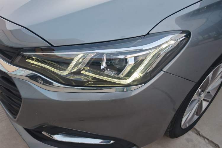 Used Chevrolet Monza 2021 320 Automatic Enjoyment Sunroof Edition Left Front Headlight