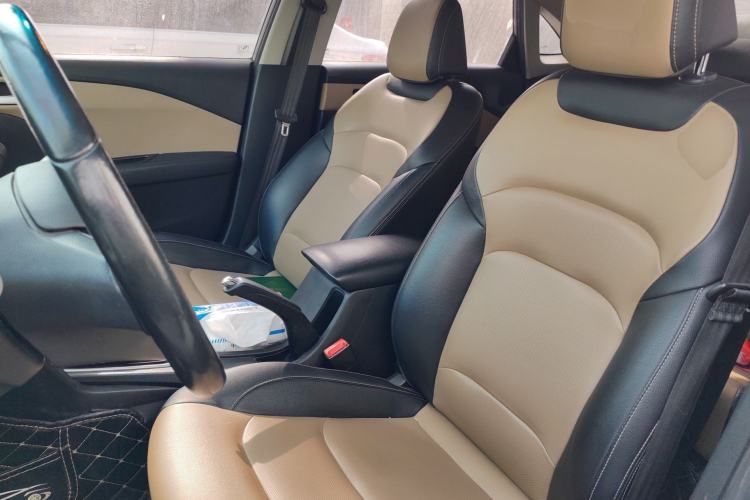 Used Chevrolet Monza 2021 320 Automatic Enjoyment Sunroof Edition Left Front Seat