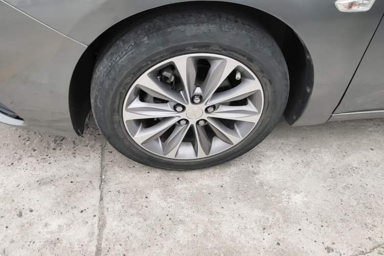 Used Chevrolet Monza 2021 320 Automatic Enjoyment Sunroof Edition Left Front Wheel Hub