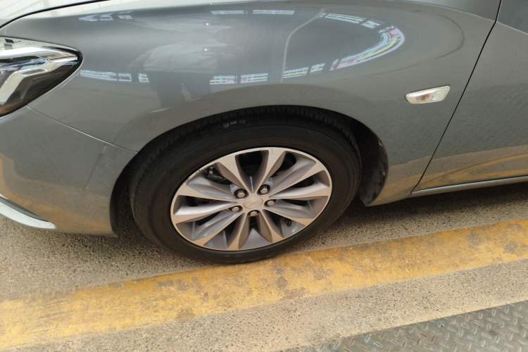 Used Chevrolet Monza 2021 320 Automatic Enjoyment Sunroof Edition Left Front Wheel Hub