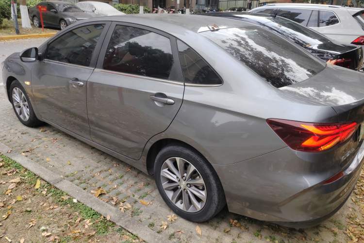 Used Chevrolet Monza 2021 320 Automatic Enjoyment Sunroof Edition Left Side