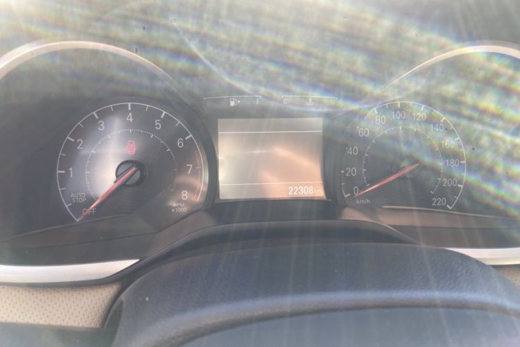 Used Chevrolet Monza 2021 320 Automatic Enjoyment Sunroof Edition Odometer Close Up